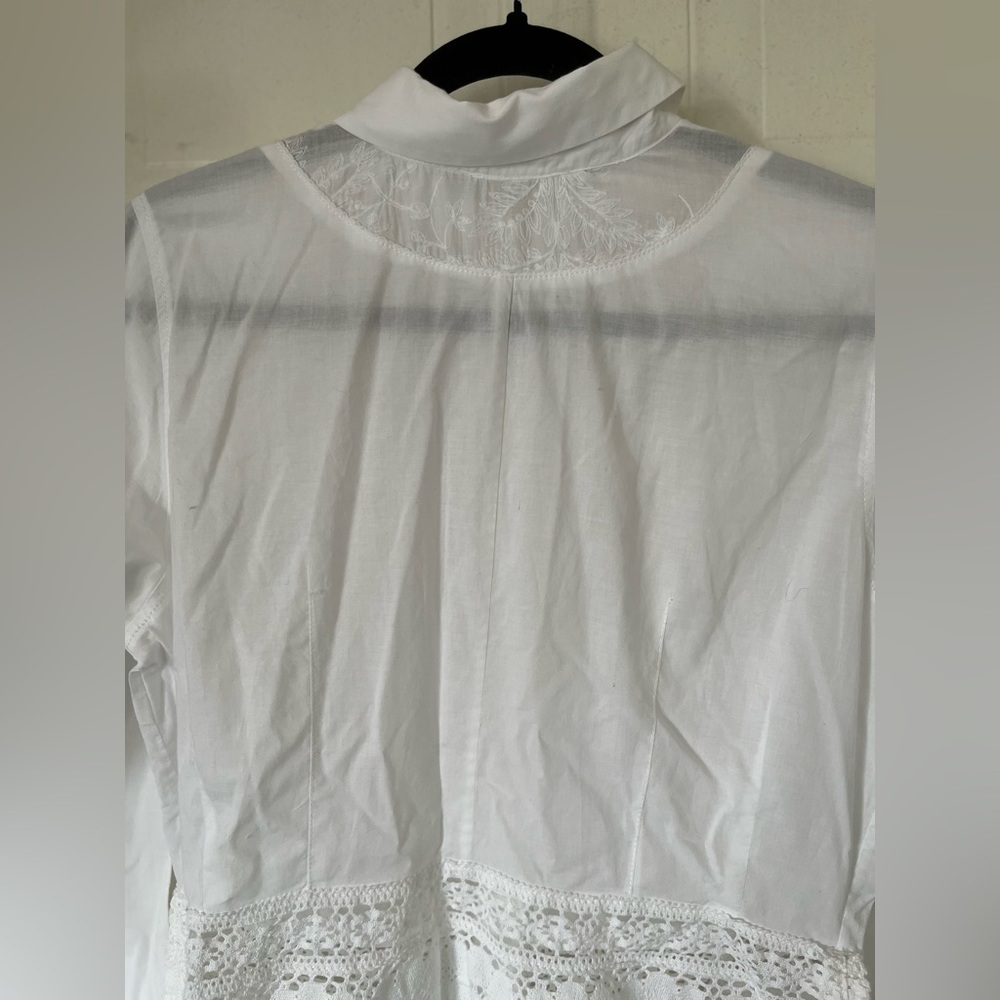 VAN LAACK embroidered button-down blouse - Picture 7 of 11